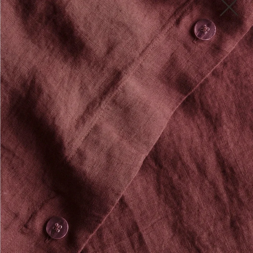NWOT Quince European Queen Linen Duvet Cover in Burgundy